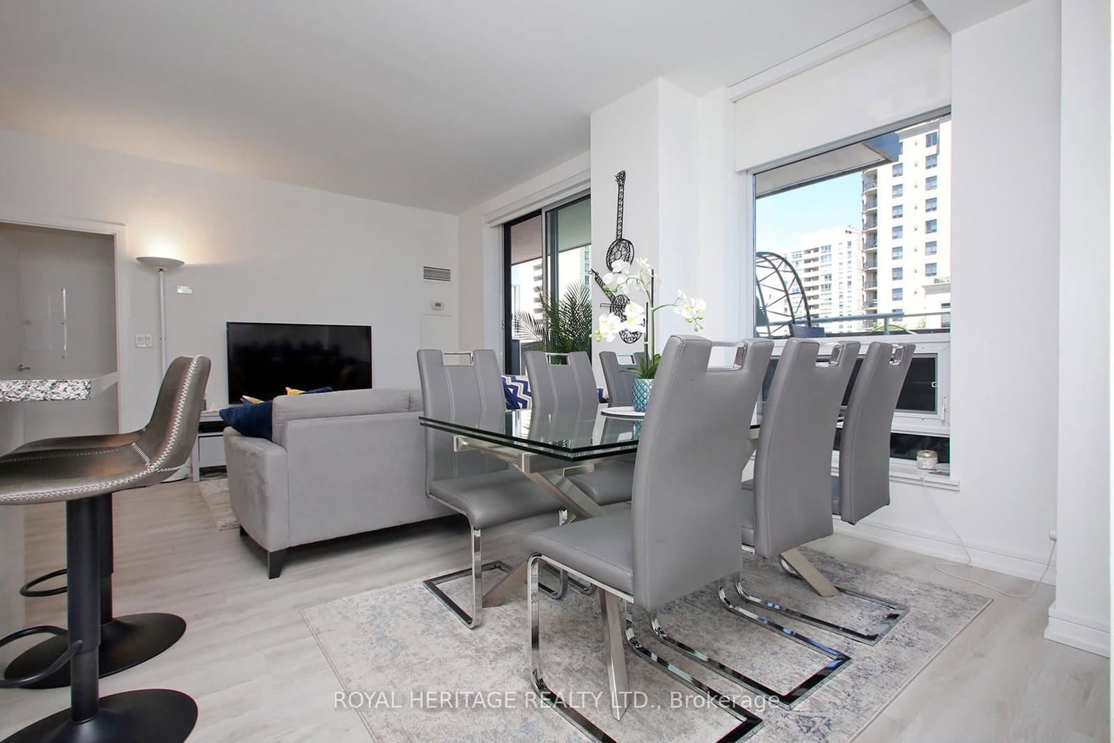 621 Sheppard Avenue E, Unit TPH08 thumbnail 14