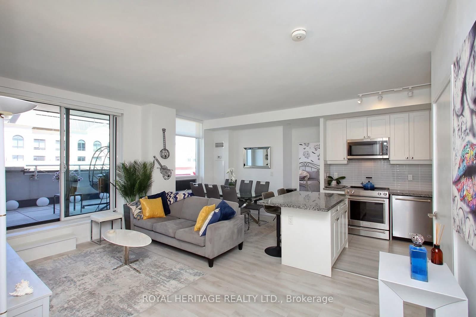 621 Sheppard Avenue E, Unit TPH08 thumbnail 7