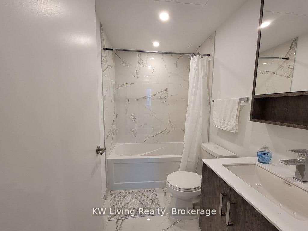 88 Queen Street E, Unit 5609 thumbnail 14