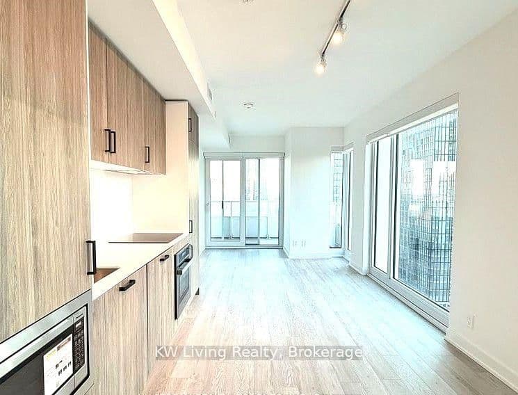88 Queen Street E, Unit 5609 thumbnail 17