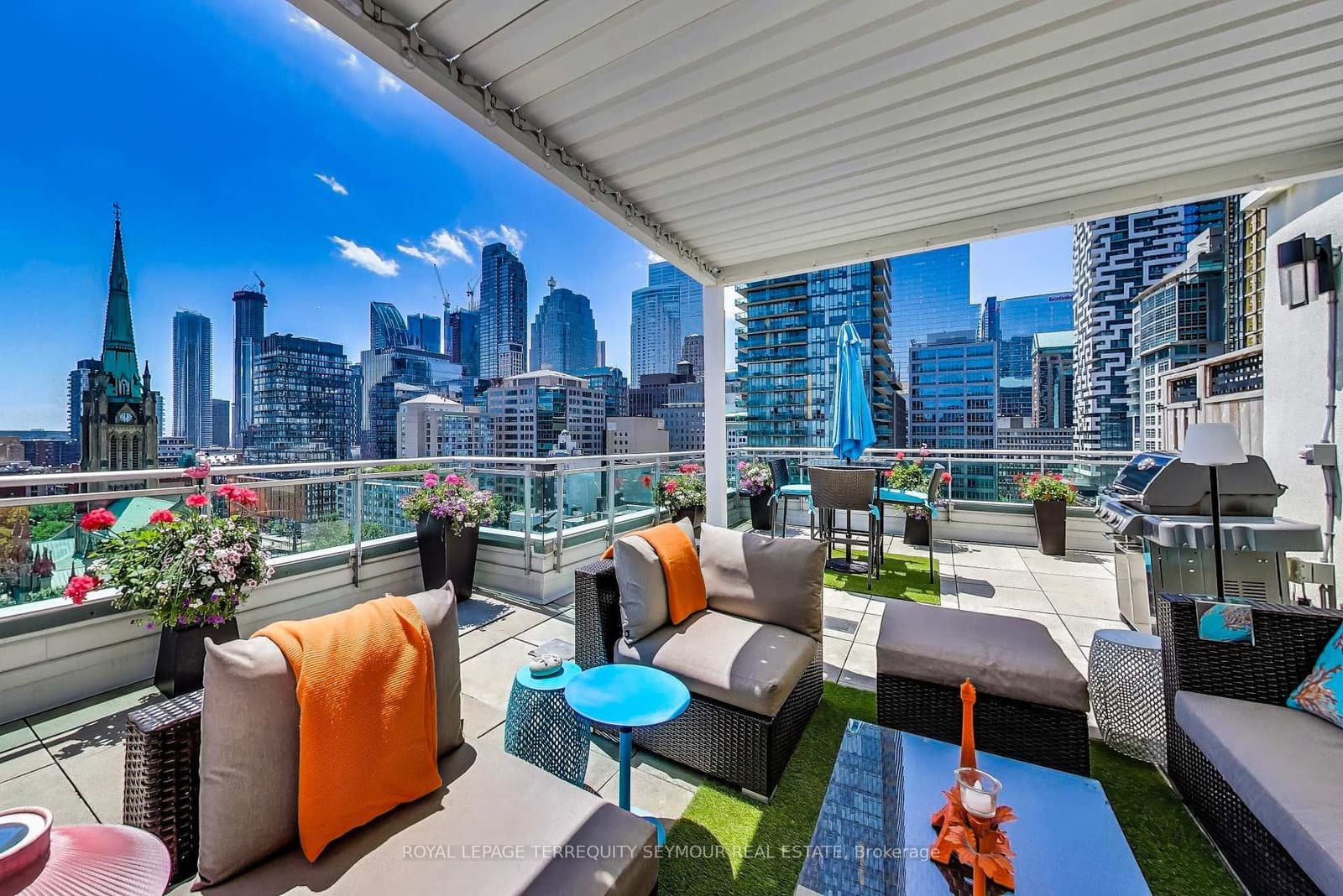 77 Lombard Street, Unit PH3 thumbnail 22
