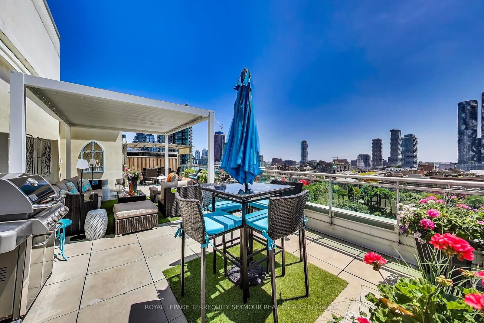 77 Lombard Street, Unit PH3 thumbnail 24