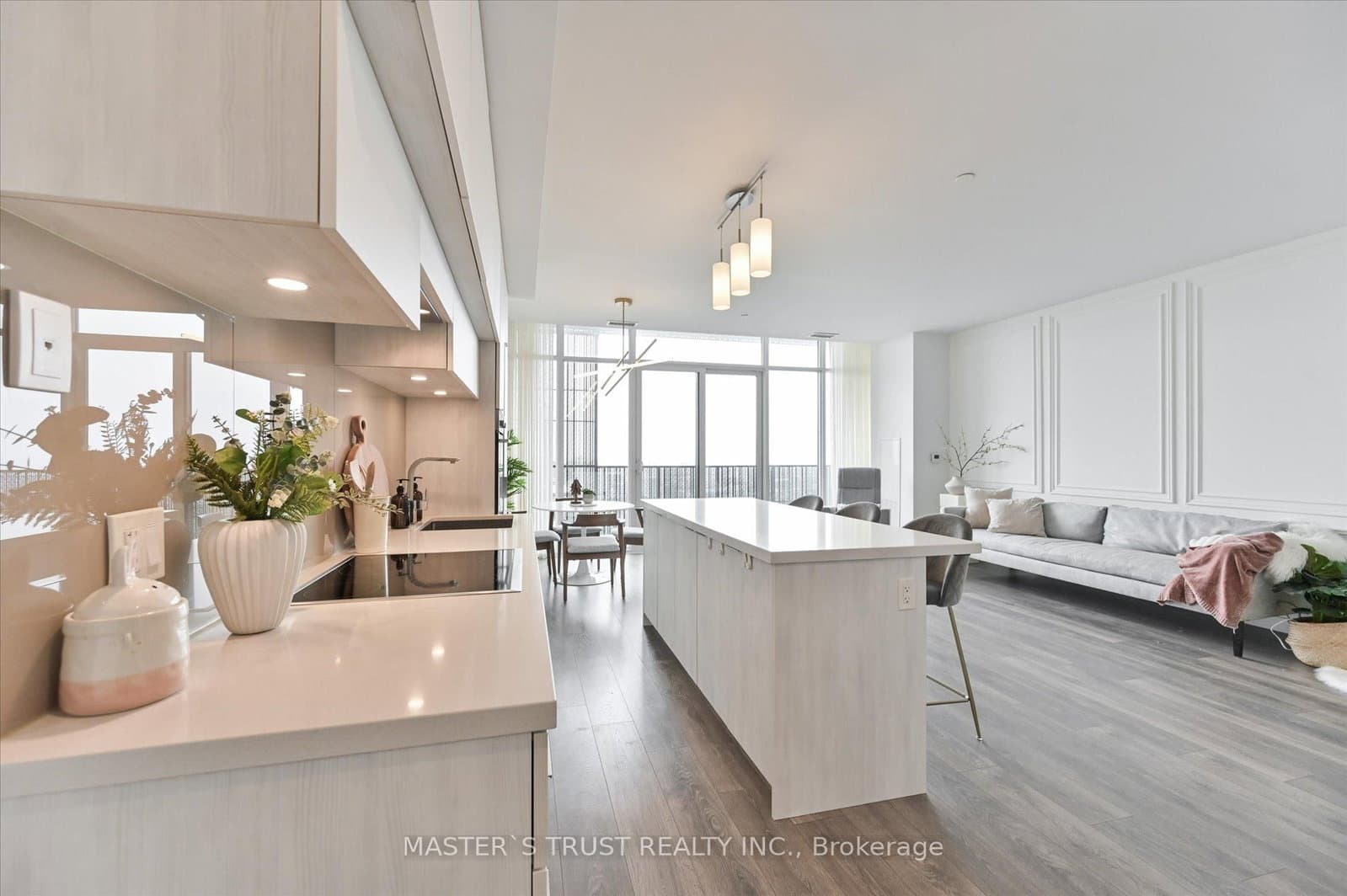 8 Eglinton Avenue E, Unit PH5801 thumbnail 8