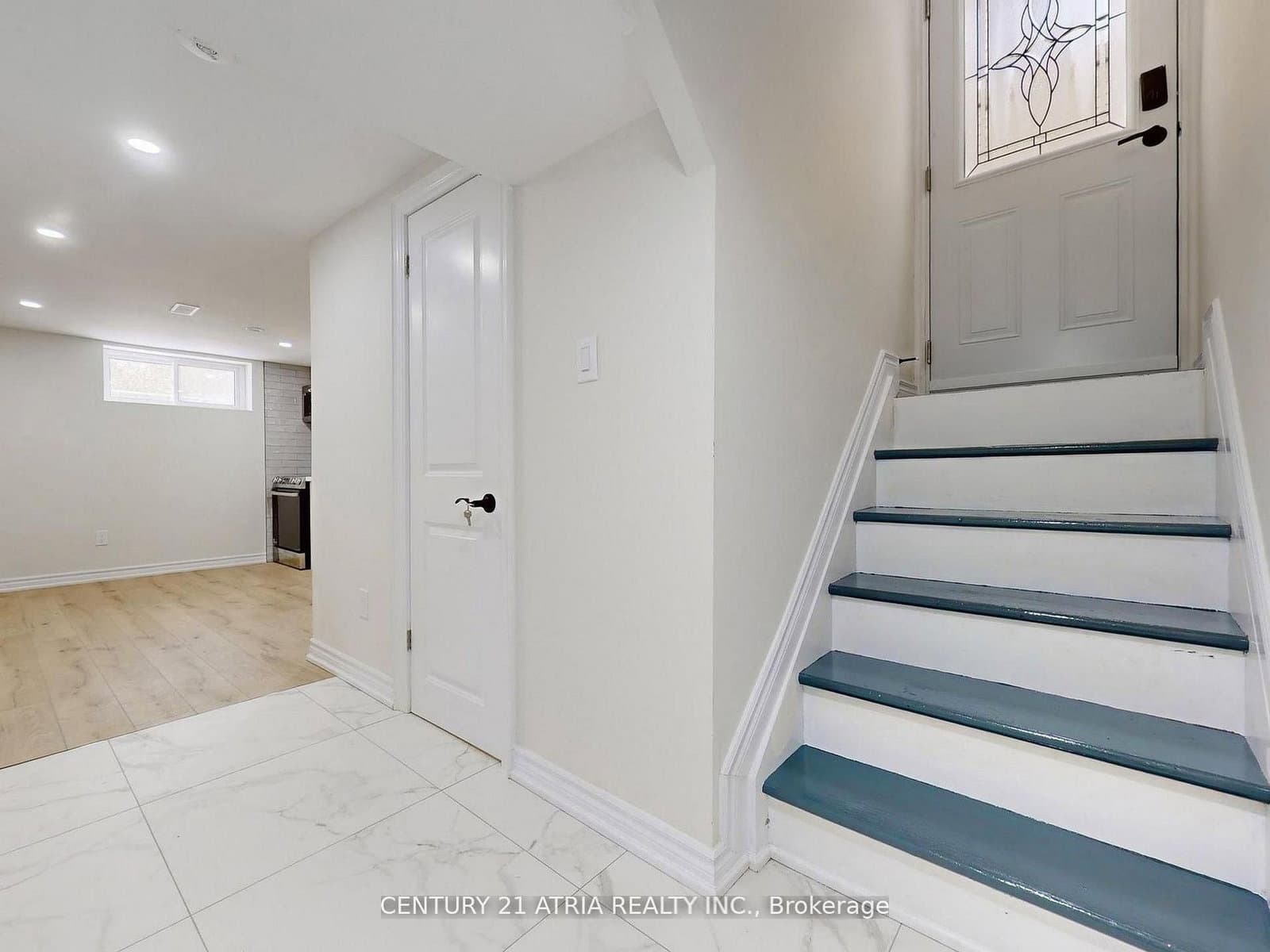 57 Saddle Ridge Drive, Unit Lower B thumbnail 4
