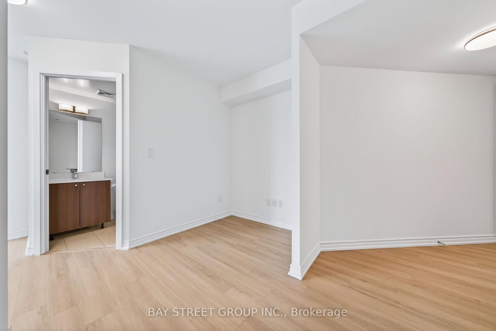 5740 Yonge Street, Unit 2009 thumbnail 9