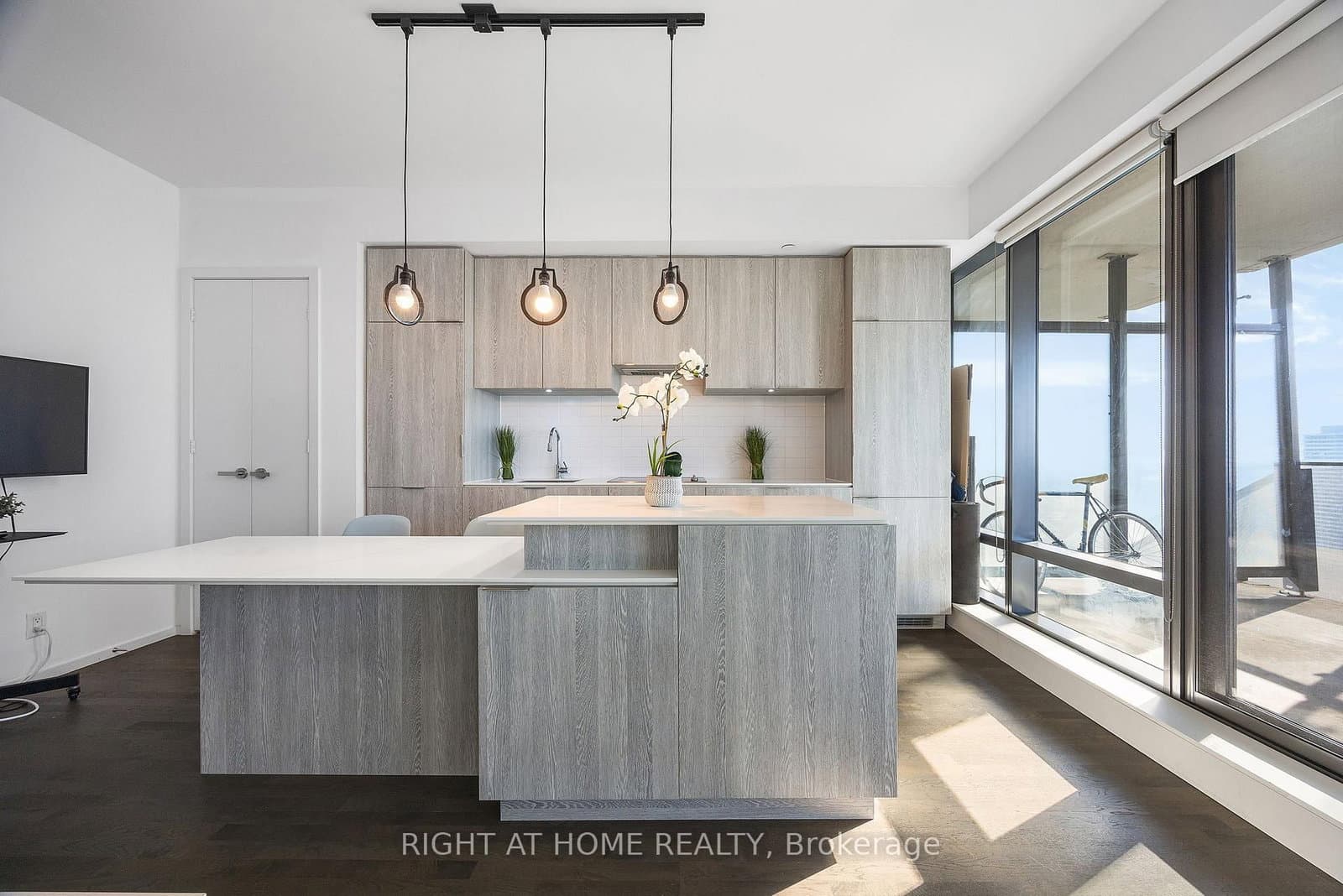 5 St. Joseph Street, Unit 3403 thumbnail 14