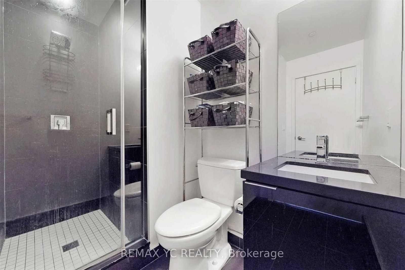 8 Eglinton Avenue E, Unit 2212 thumbnail 10
