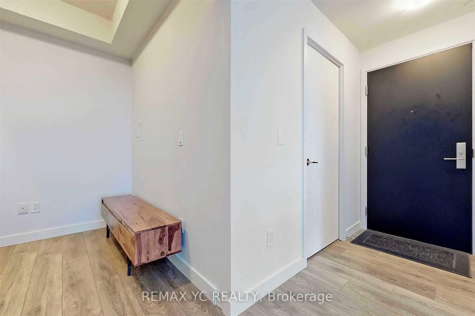 8 Eglinton Avenue E, Unit 2212 thumbnail 12