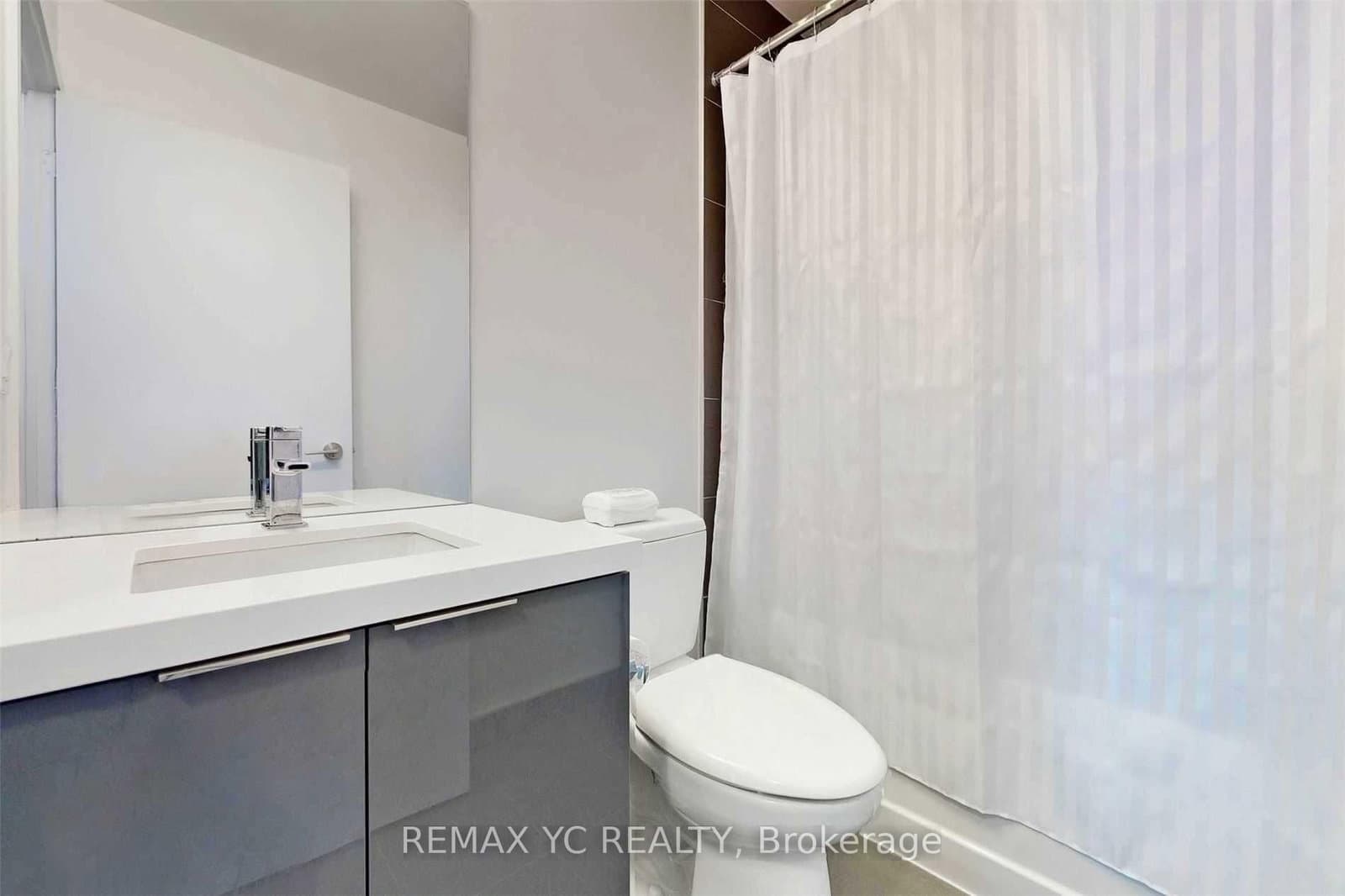 8 Eglinton Avenue E, Unit 2212 thumbnail 13