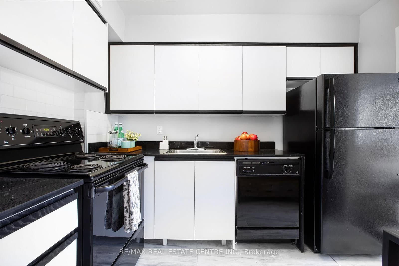 150 Graydon Hall Drive, Unit 704 thumbnail 15