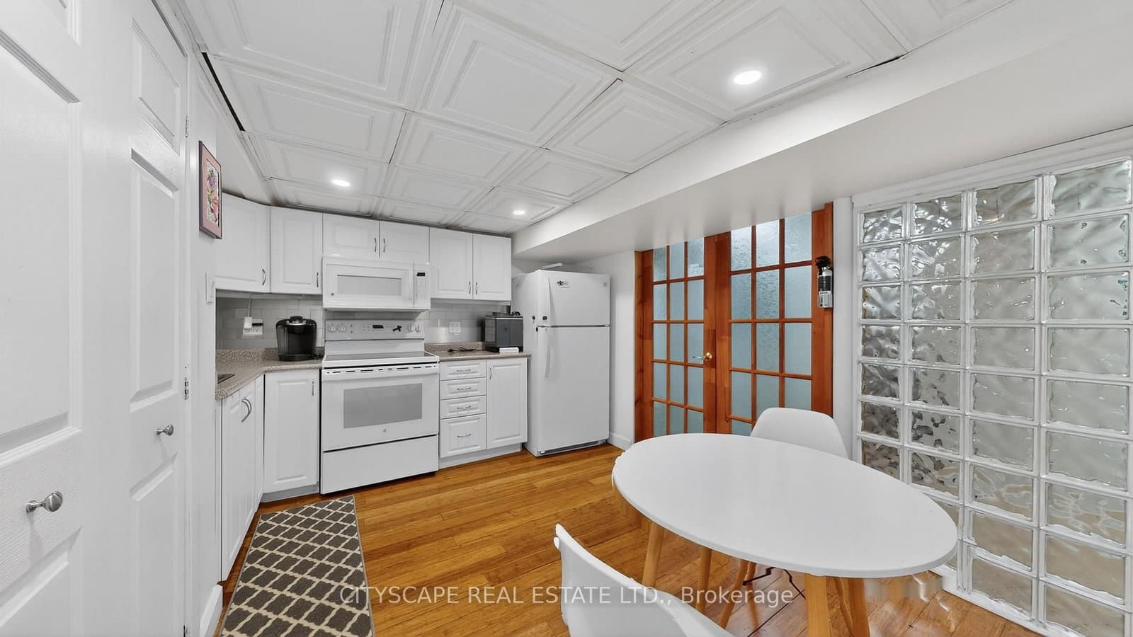 79 Paperbirch Drive thumbnail 31
