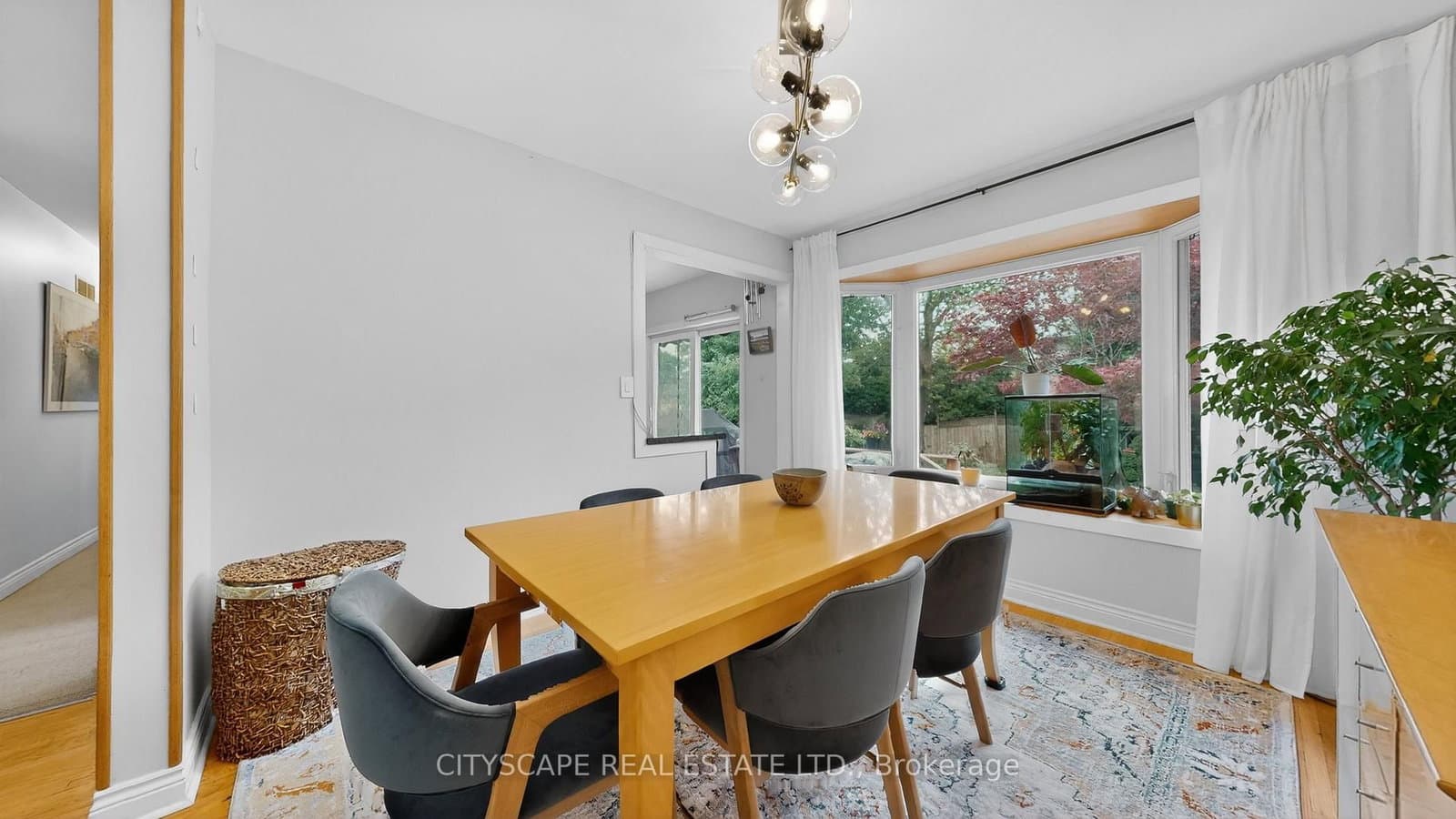 79 Paperbirch Drive thumbnail 9