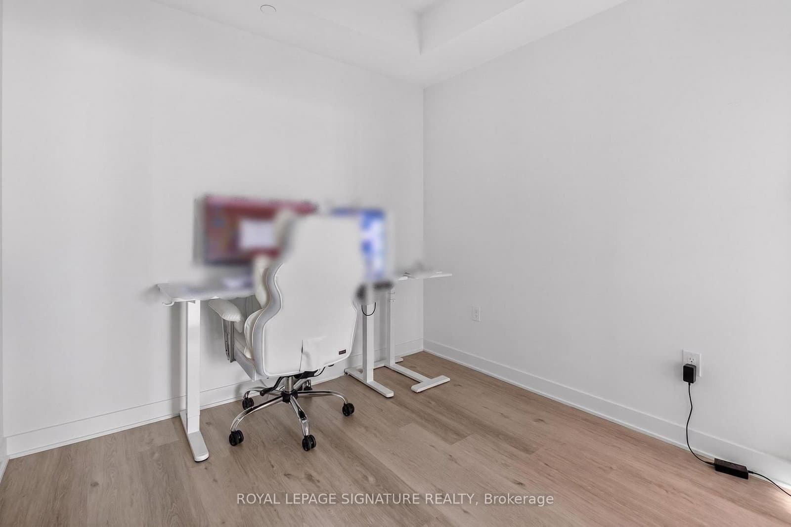 55 Charles Street E, Unit 4303 thumbnail 11