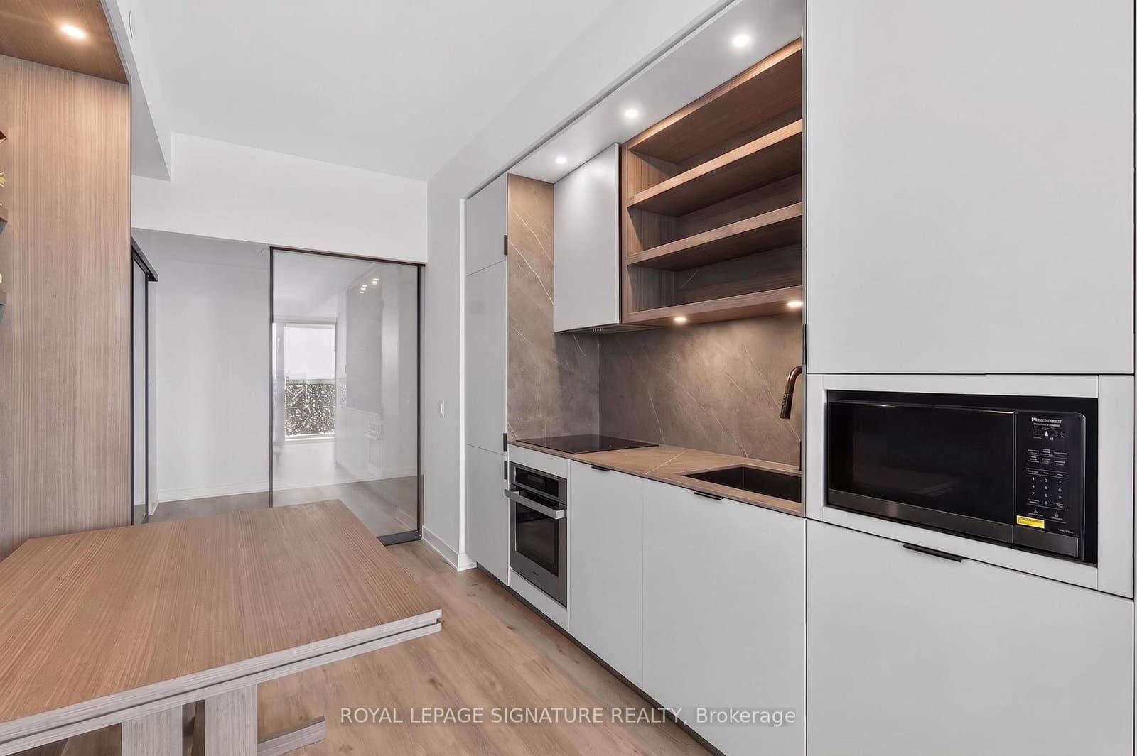 55 Charles Street E, Unit 4303 thumbnail 14