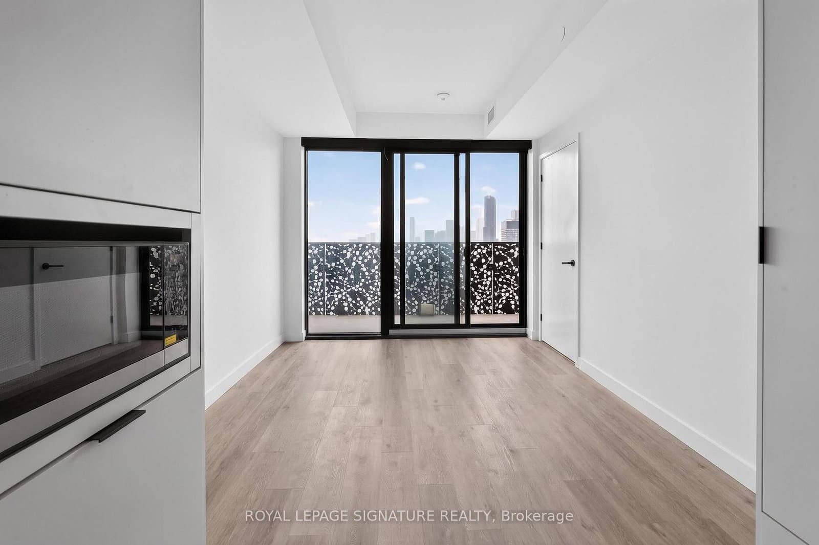 55 Charles Street E, Unit 4303 thumbnail 15