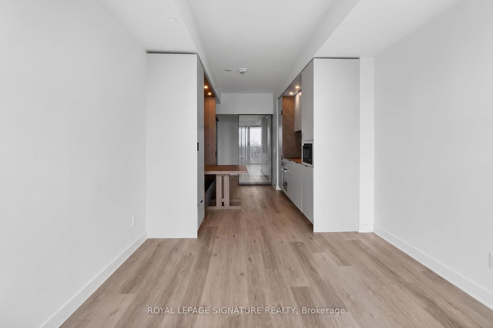 55 Charles Street E, Unit 4303 thumbnail 16