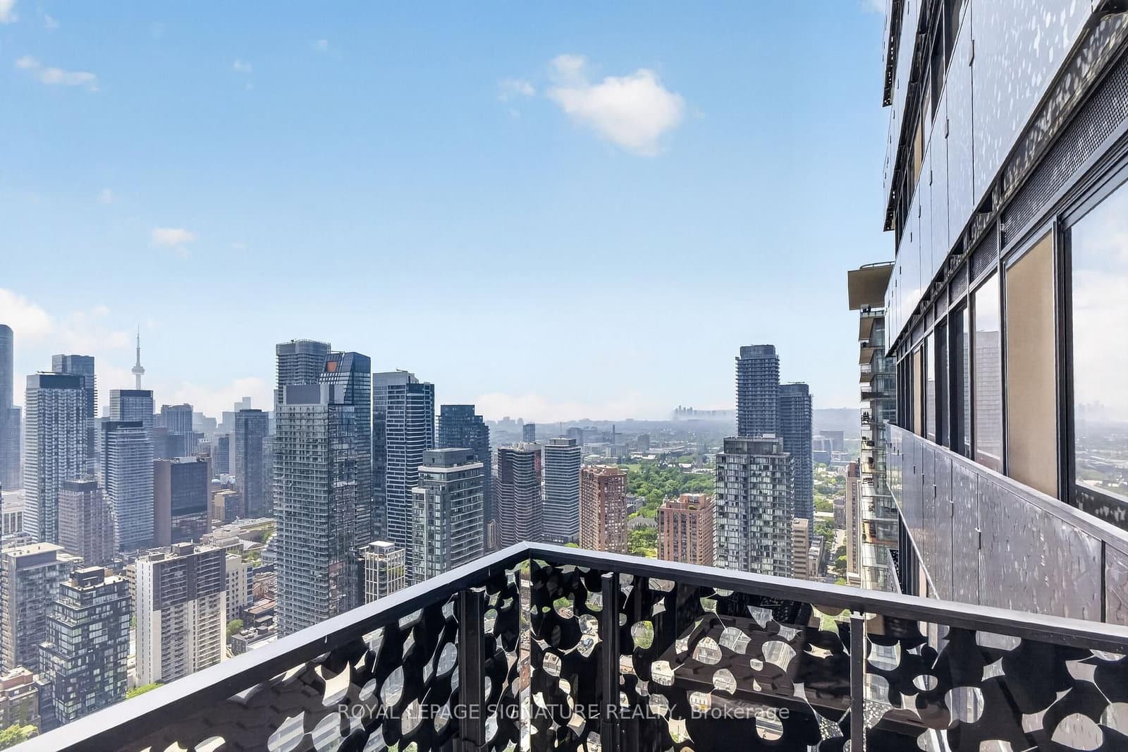 55 Charles Street E, Unit 4303 thumbnail 24