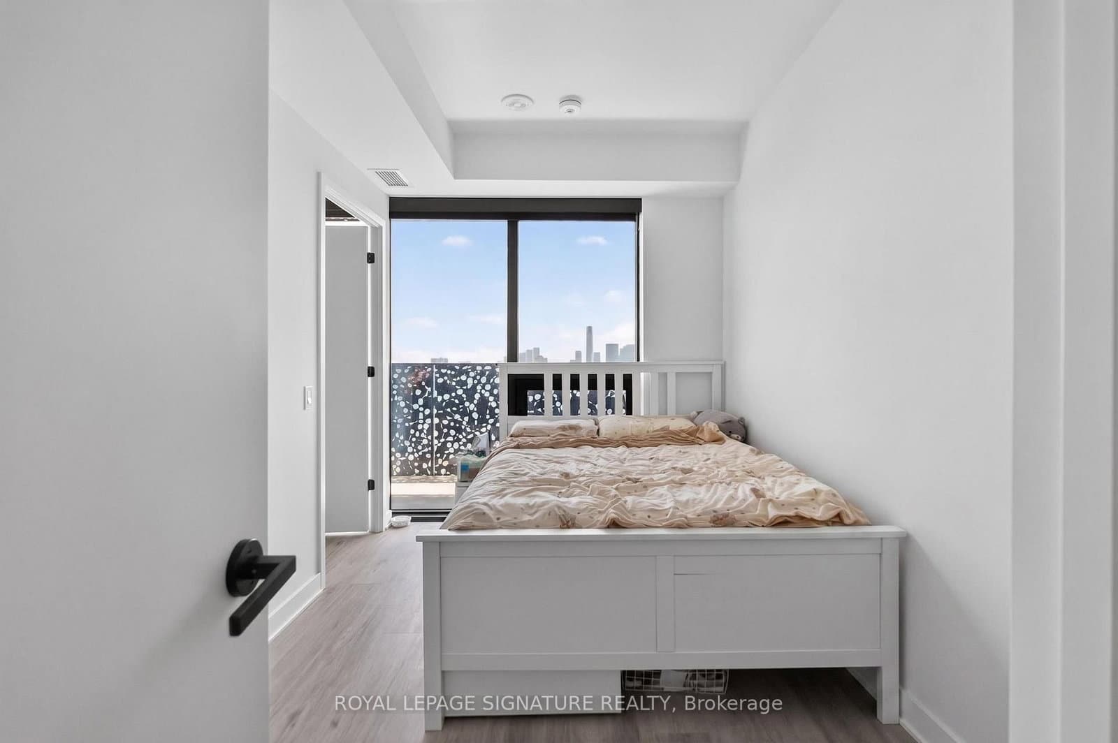 55 Charles Street E, Unit 4303 thumbnail 31