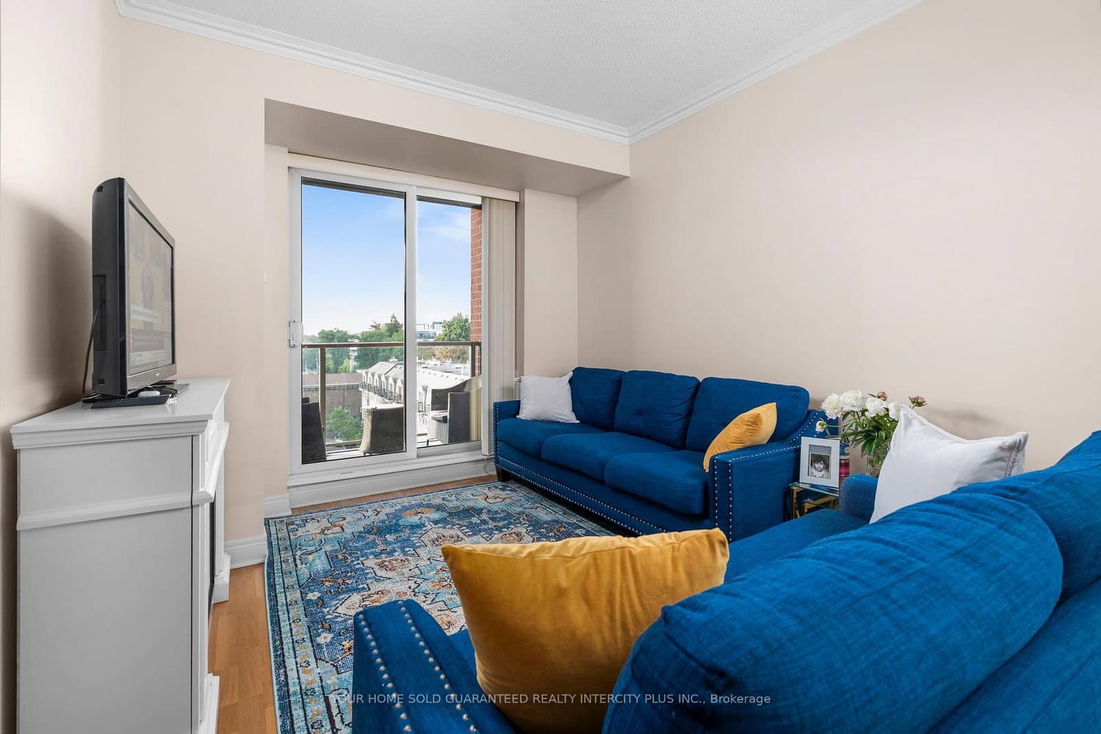 1 Clairtrell Road, Unit 811 thumbnail 13