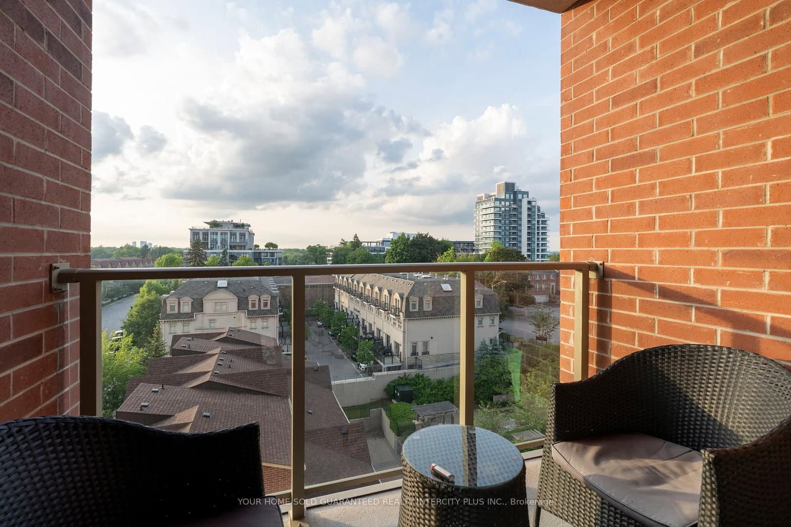 1 Clairtrell Road, Unit 811 thumbnail 28