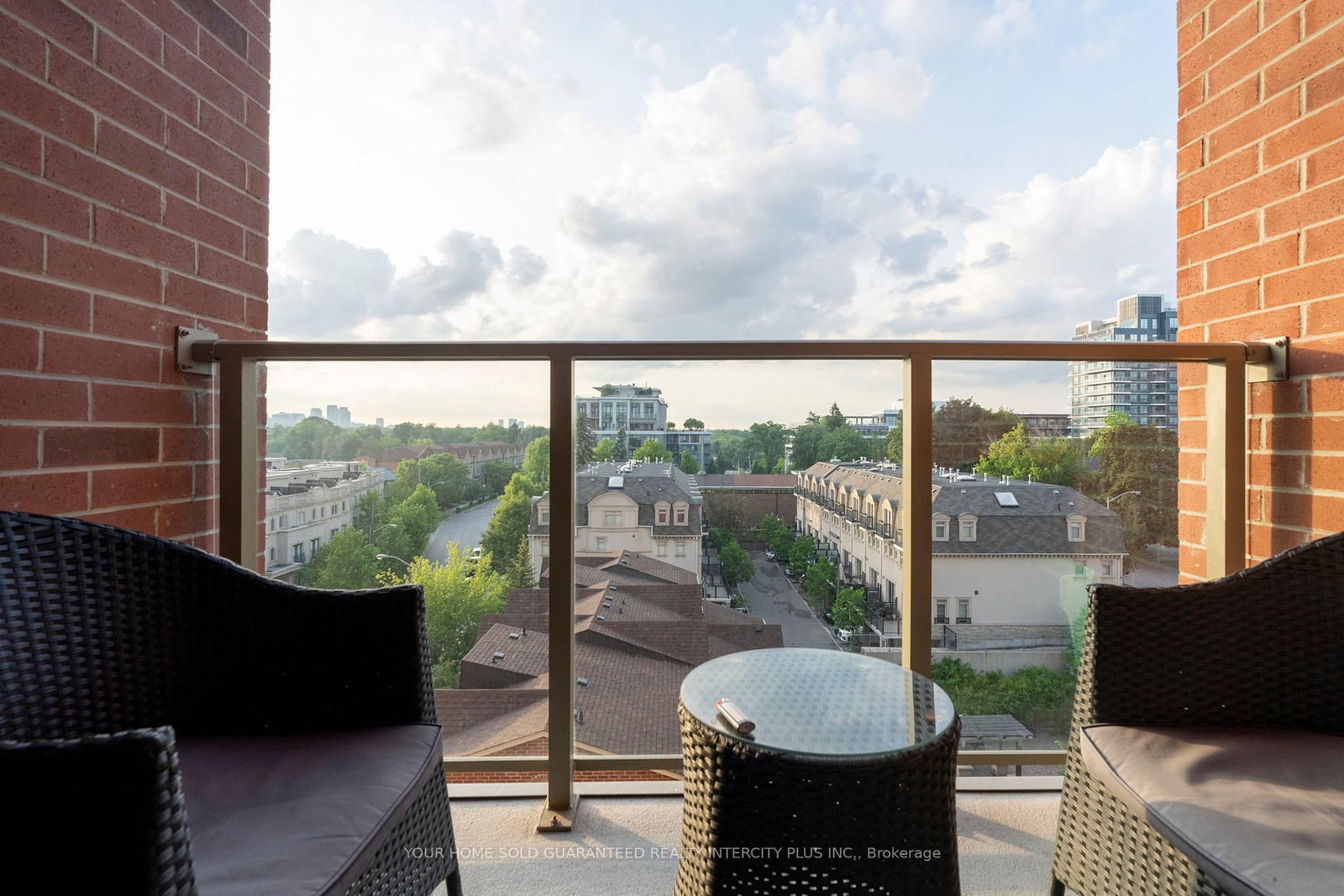 1 Clairtrell Road, Unit 811 thumbnail 29