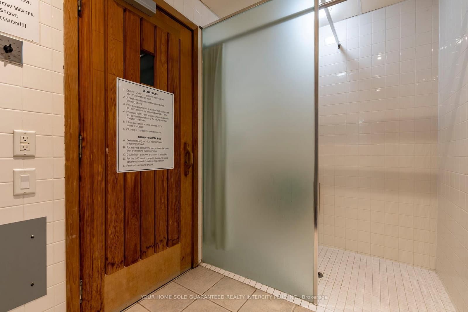 1 Clairtrell Road, Unit 811 thumbnail 37