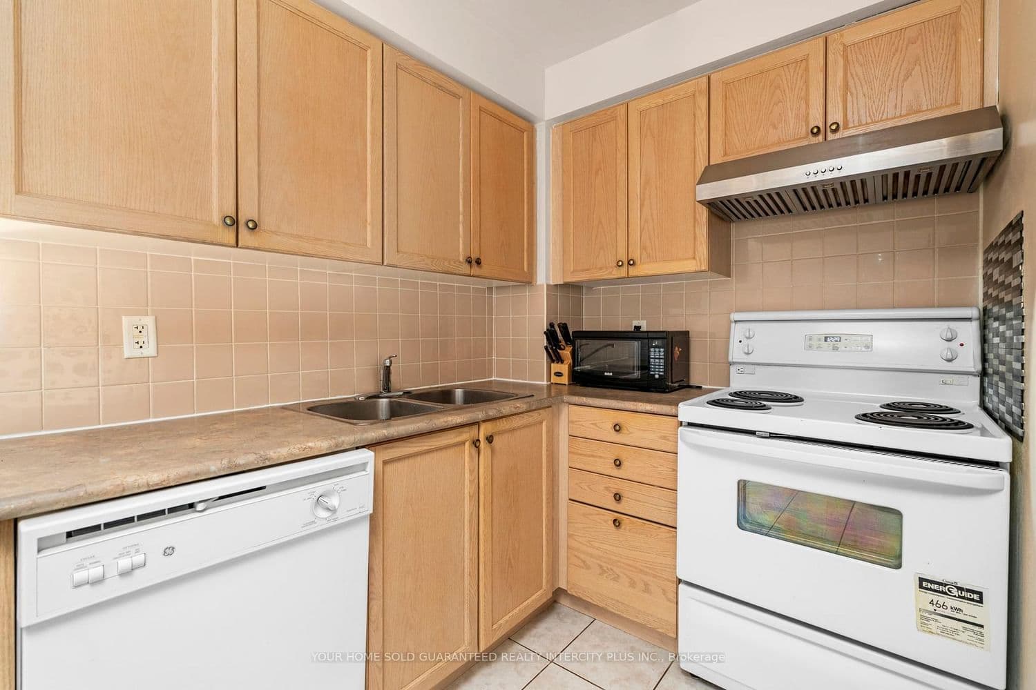 1 Clairtrell Road, Unit 811 thumbnail 8