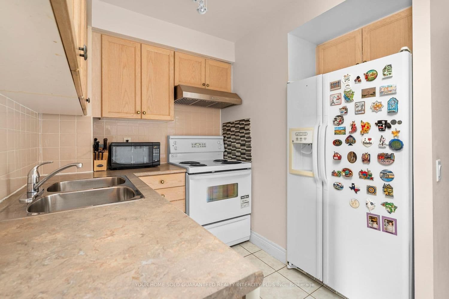 1 Clairtrell Road, Unit 811 thumbnail 9