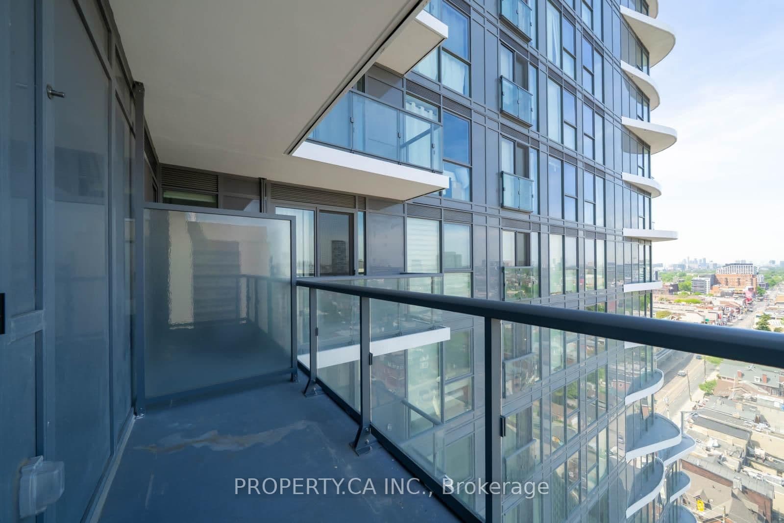 280 Dundas Street W, Unit 1702 thumbnail 12