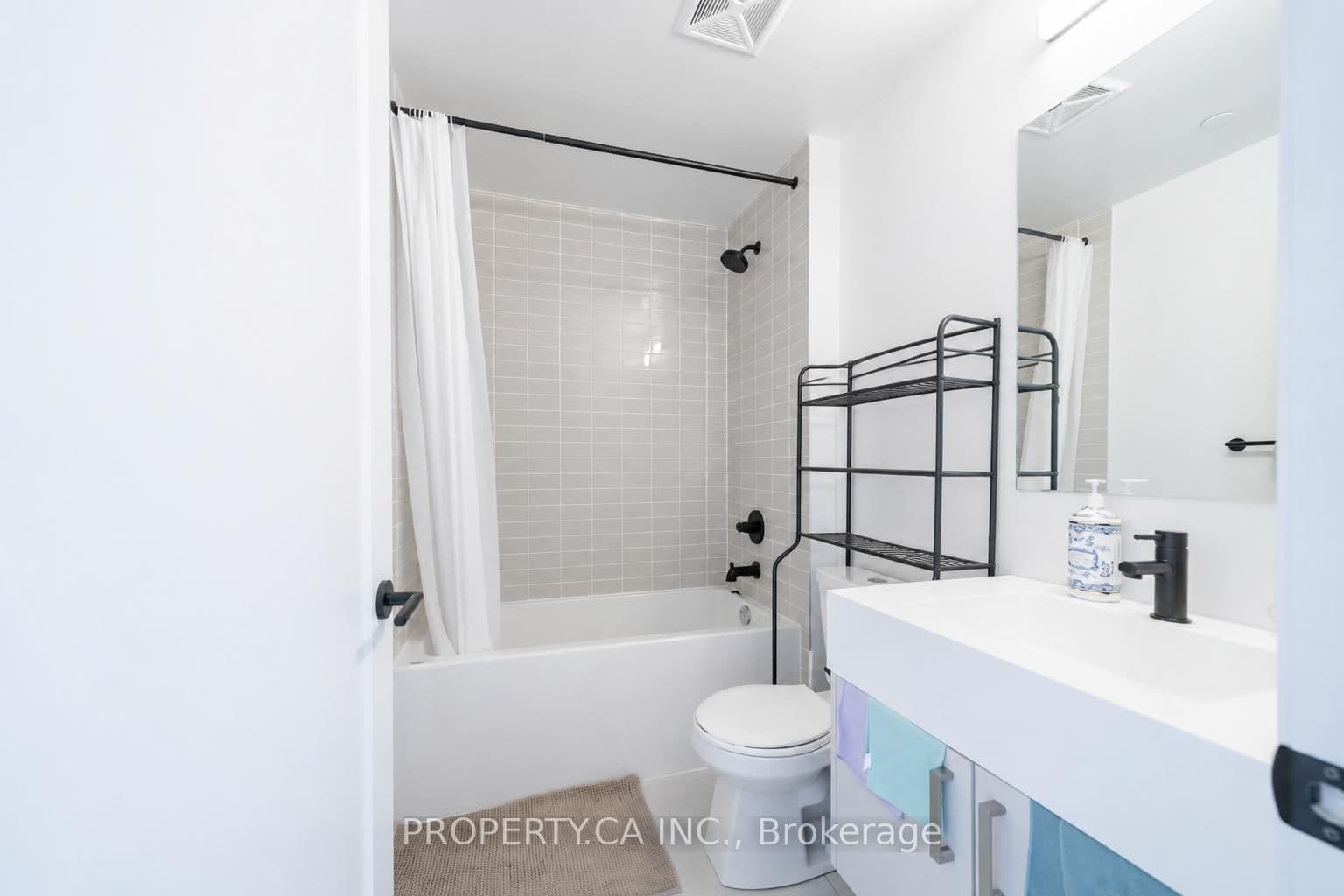 280 Dundas Street W, Unit 1702 thumbnail 9