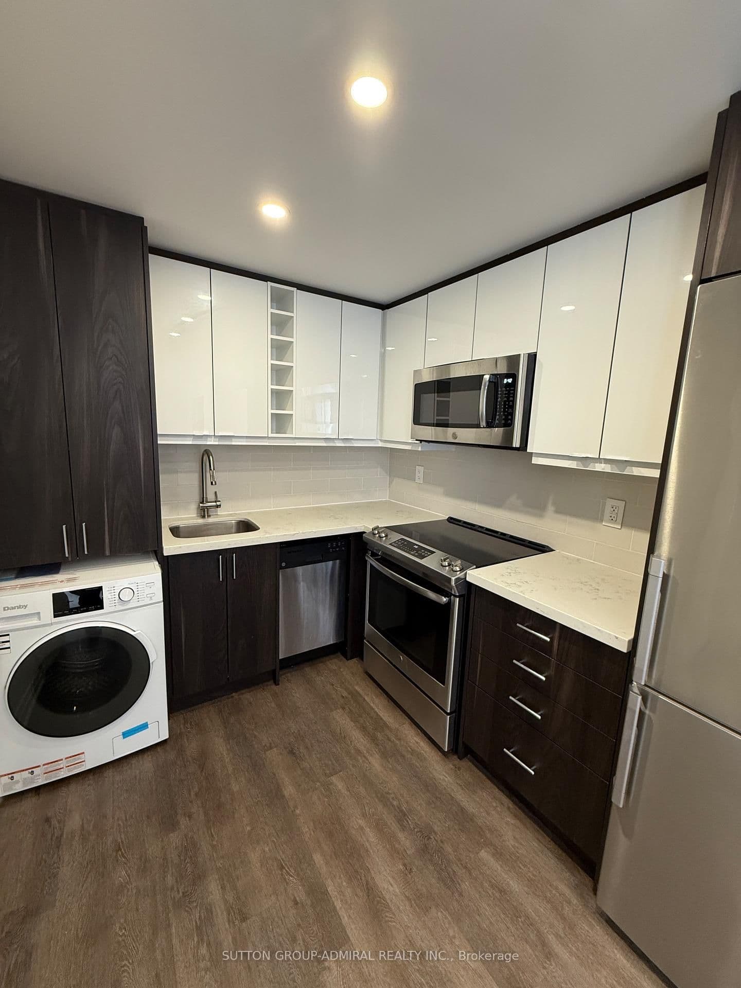699 Eglinton Avenue W, Unit 102 thumbnail 6