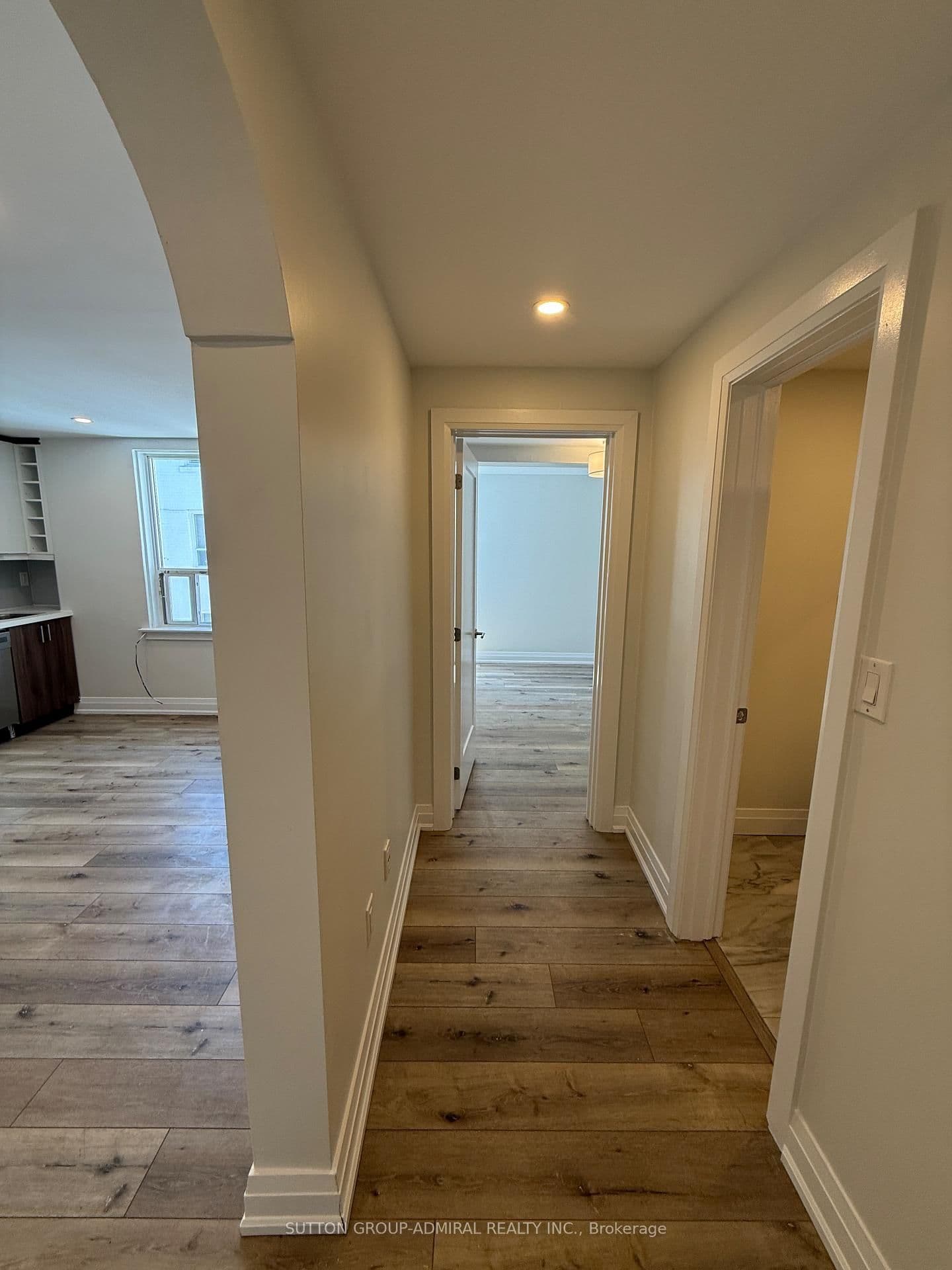 697 Eglinton Avenue W, Unit 304 thumbnail 2