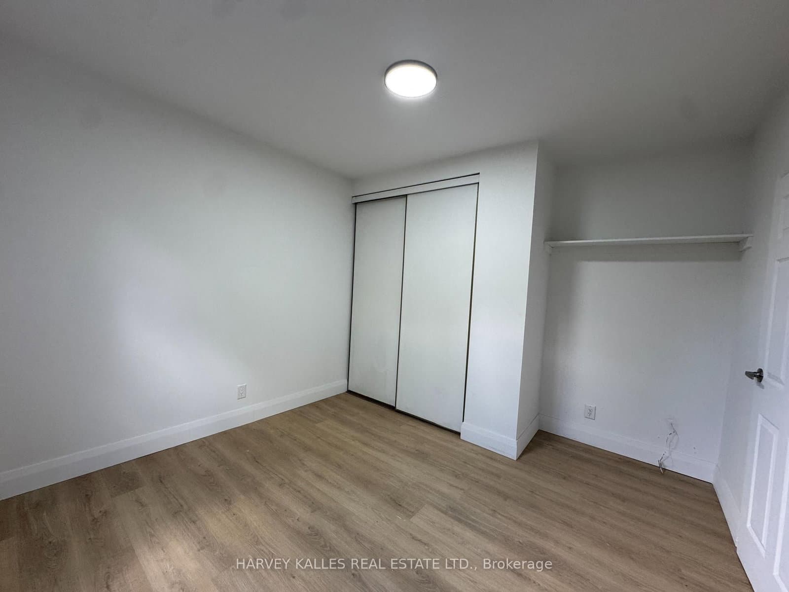 399 Dupont Street, Unit 304 thumbnail 7
