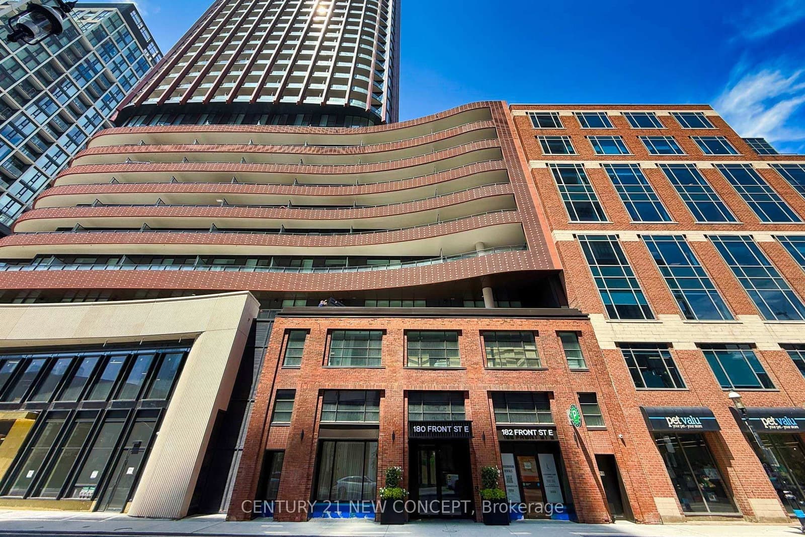 180 Front Street E, Unit 3810 - Image 1