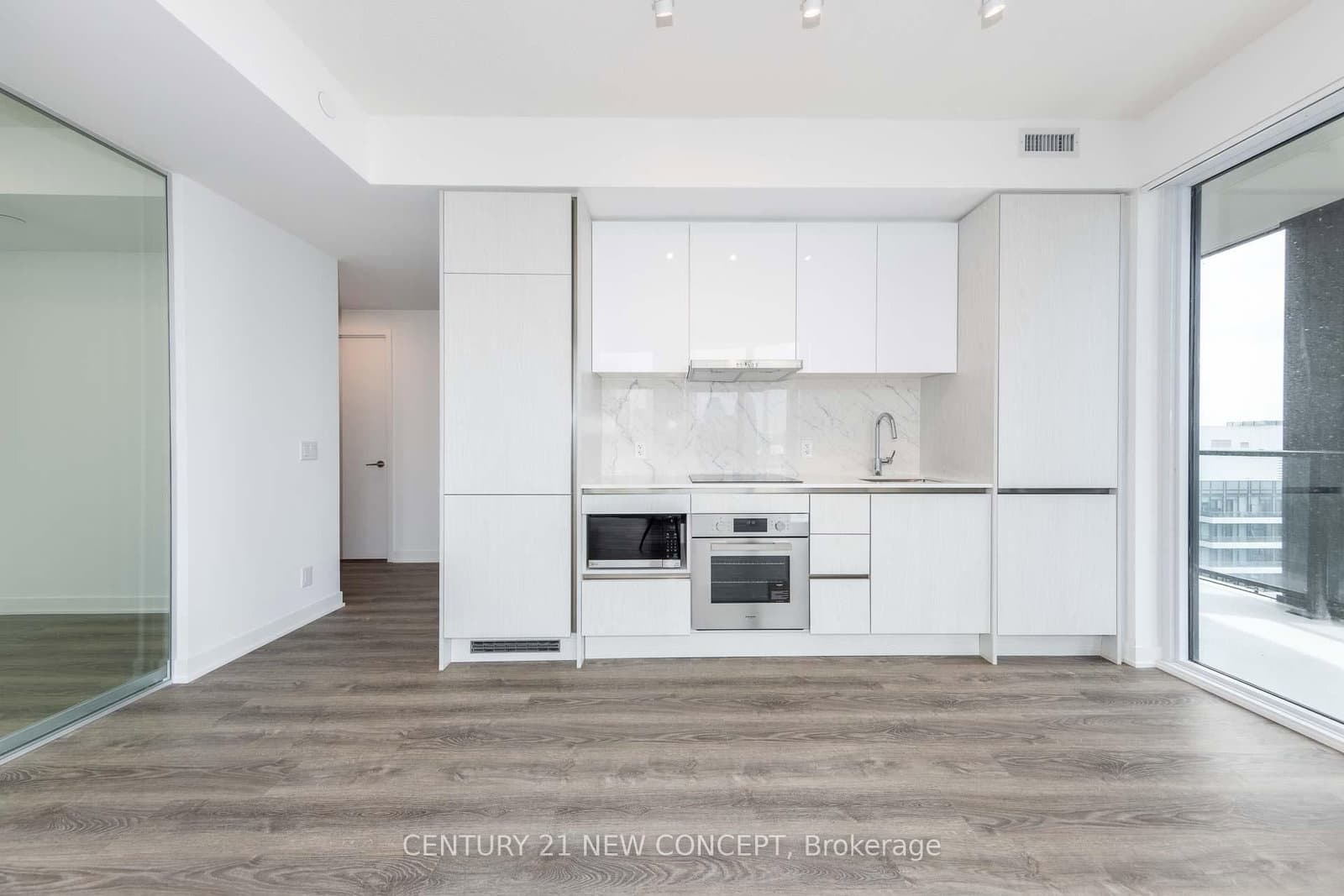 180 Front Street E, Unit 3810 thumbnail 4