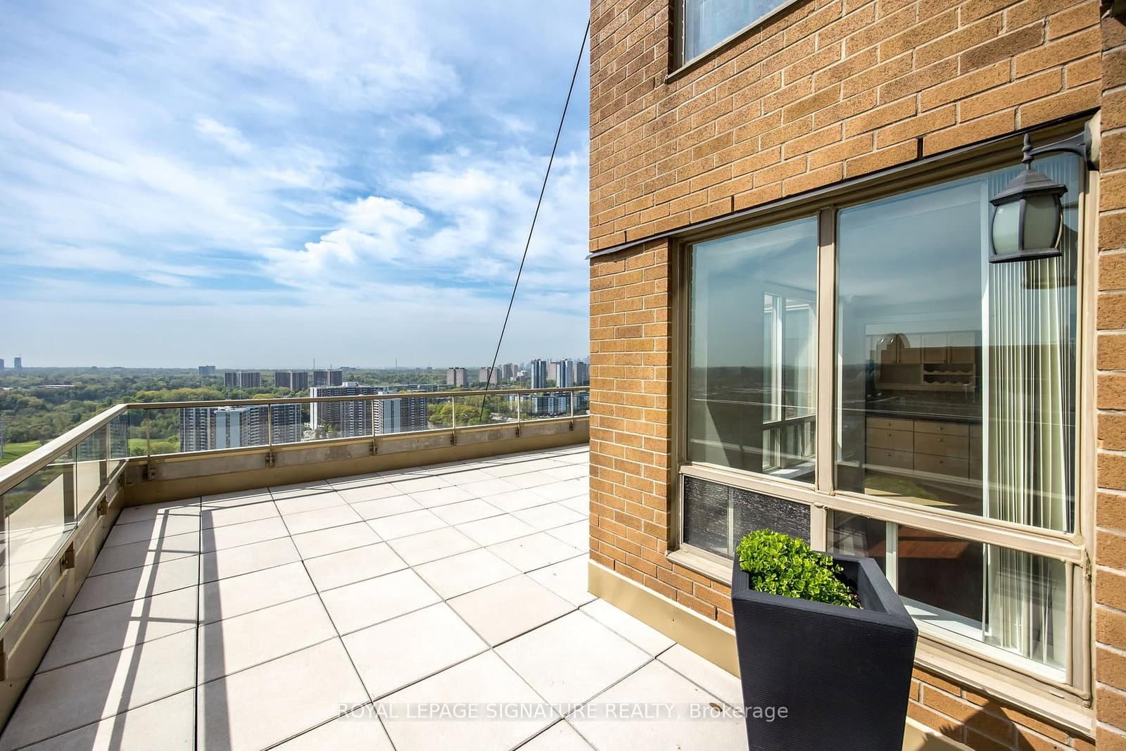205 Wynford Drive, Unit PH2903 thumbnail 29