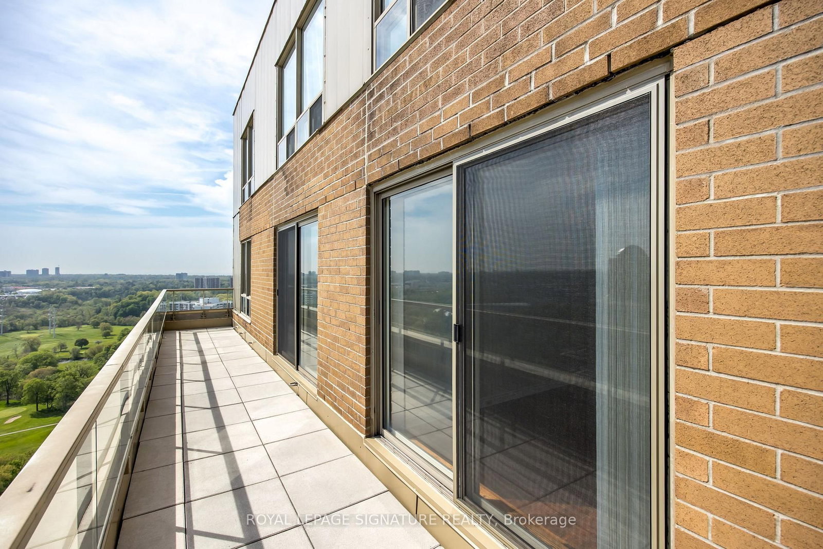 205 Wynford Drive, Unit PH2903 thumbnail 32