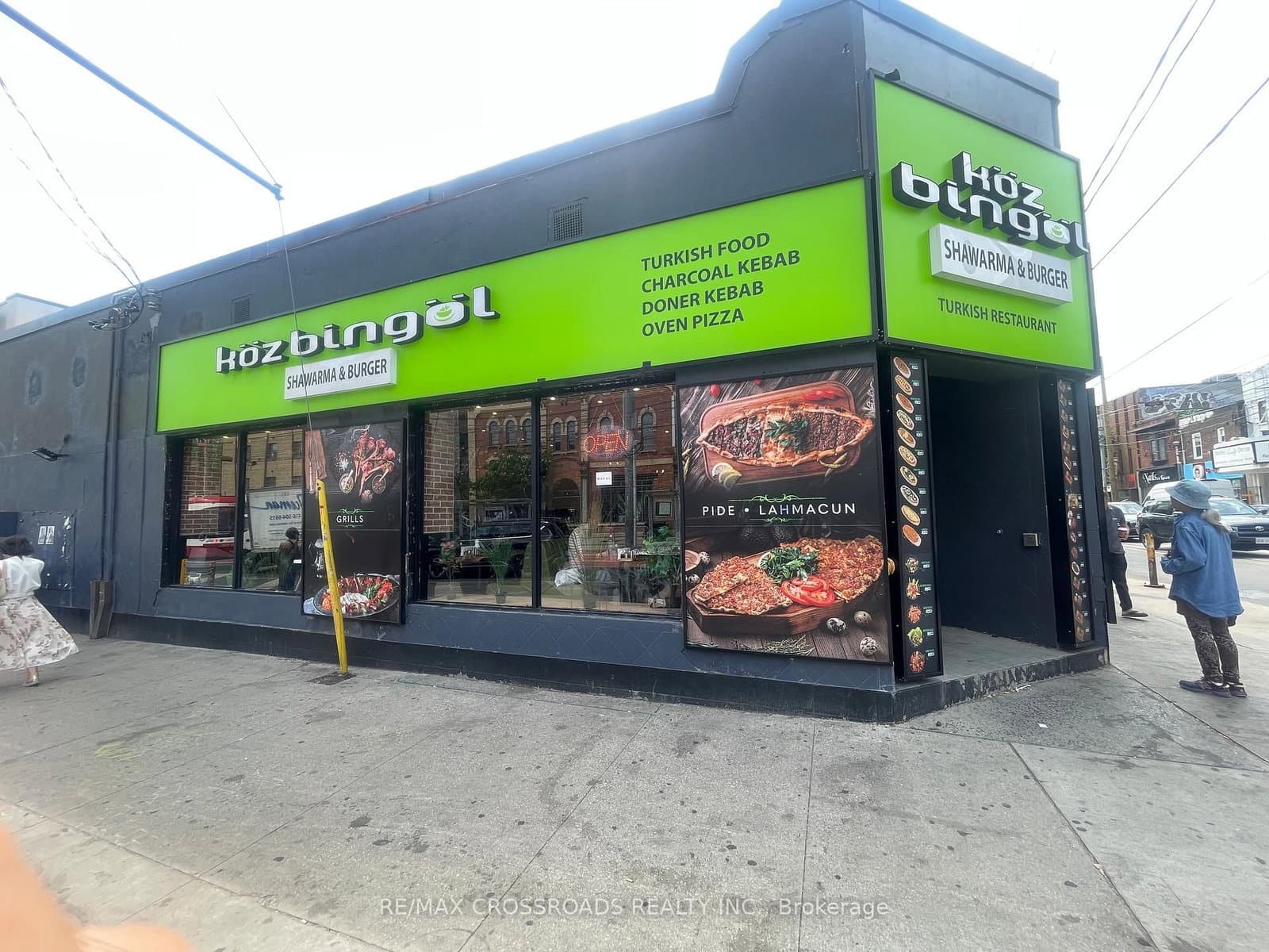 655-663 Queen Street W thumbnail 2