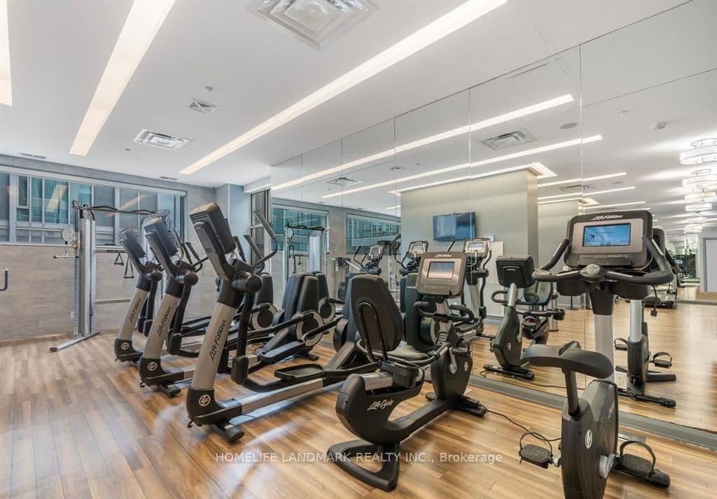 155 Yorkville Avenue, Unit 901 thumbnail 11