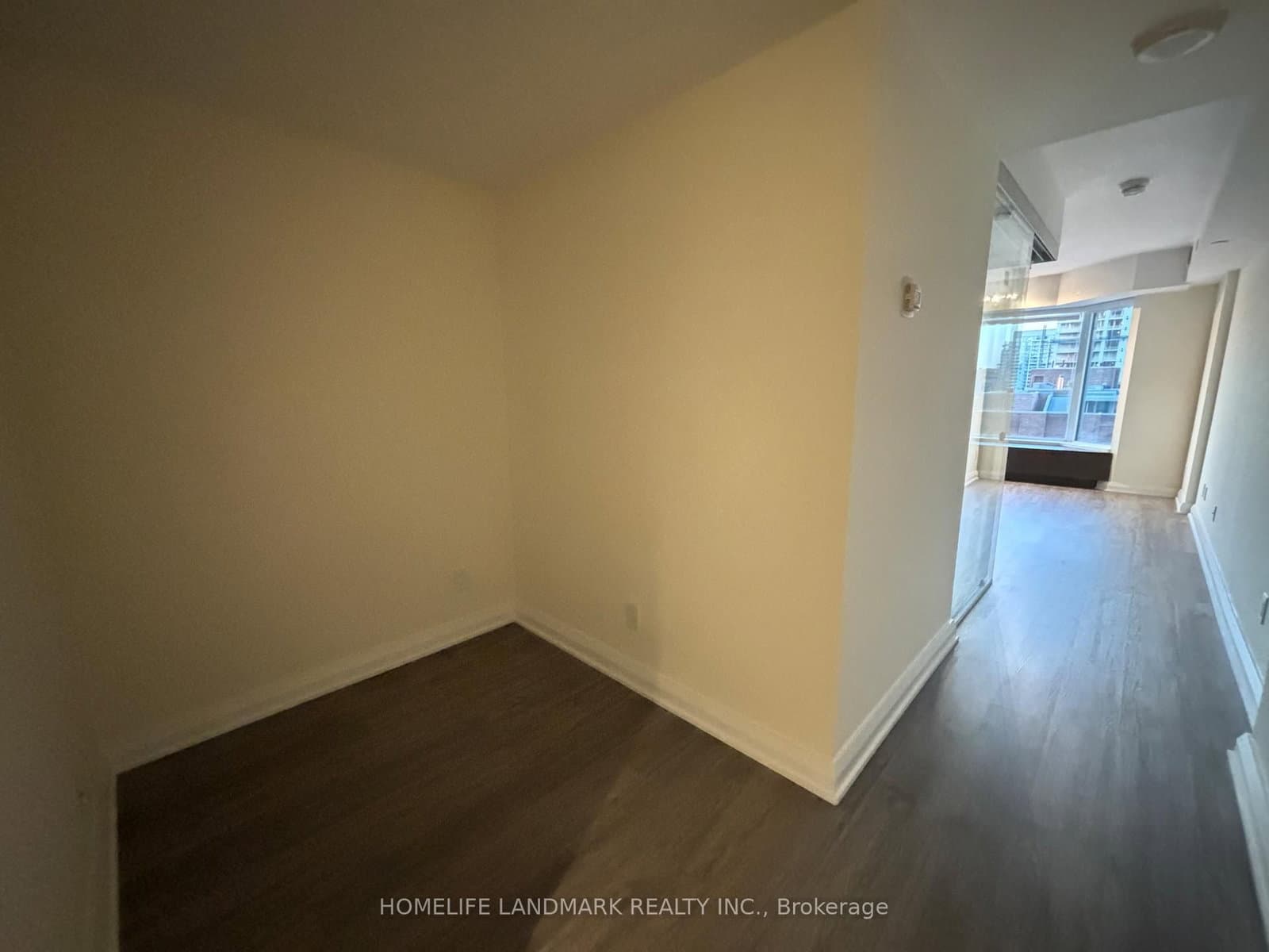 155 Yorkville Avenue, Unit 901 thumbnail 8