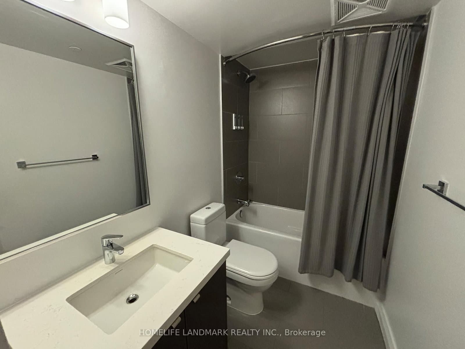 155 Yorkville Avenue, Unit 901 thumbnail 9