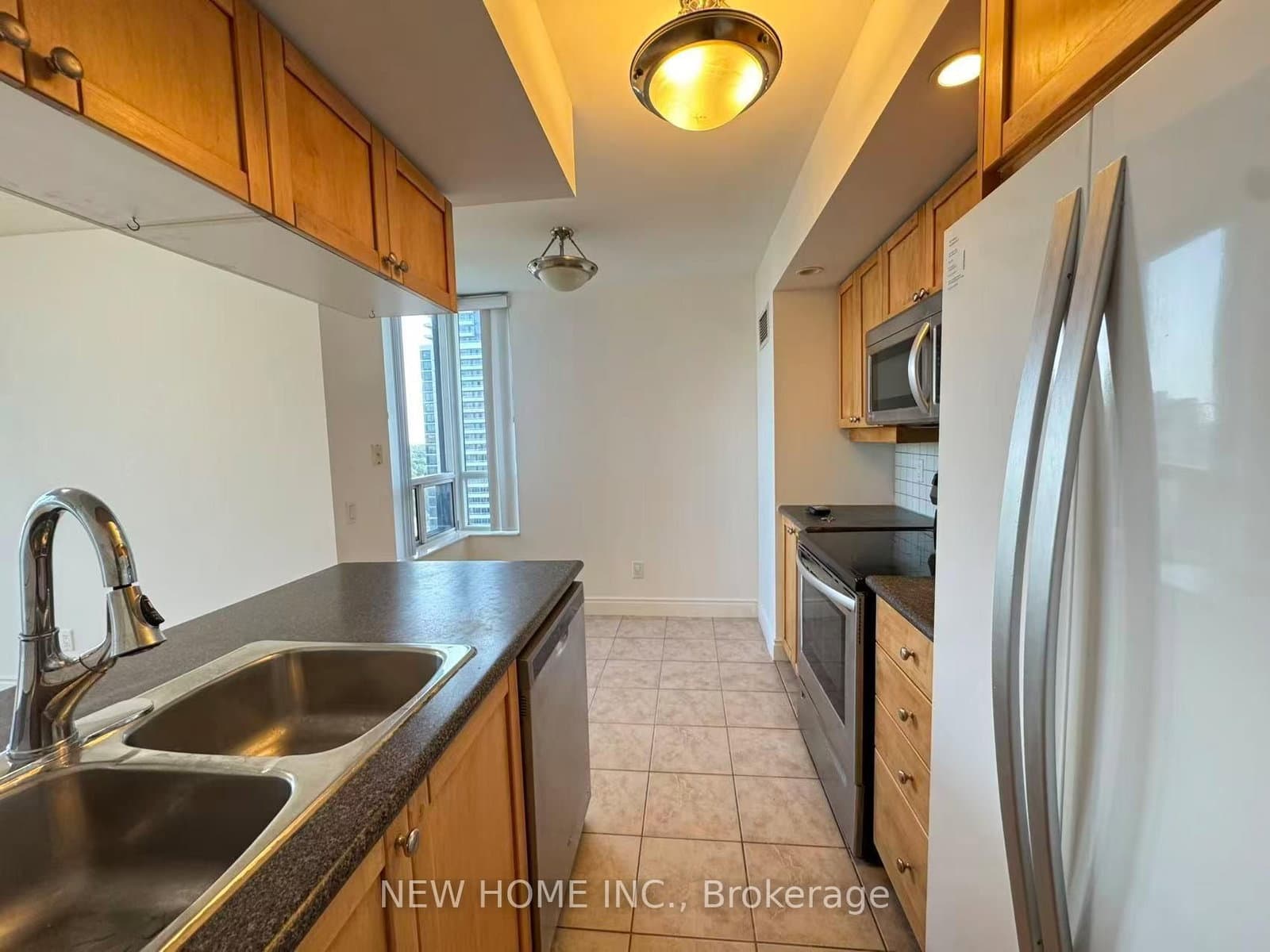 15 Northtown Way, Unit 1627 thumbnail 6