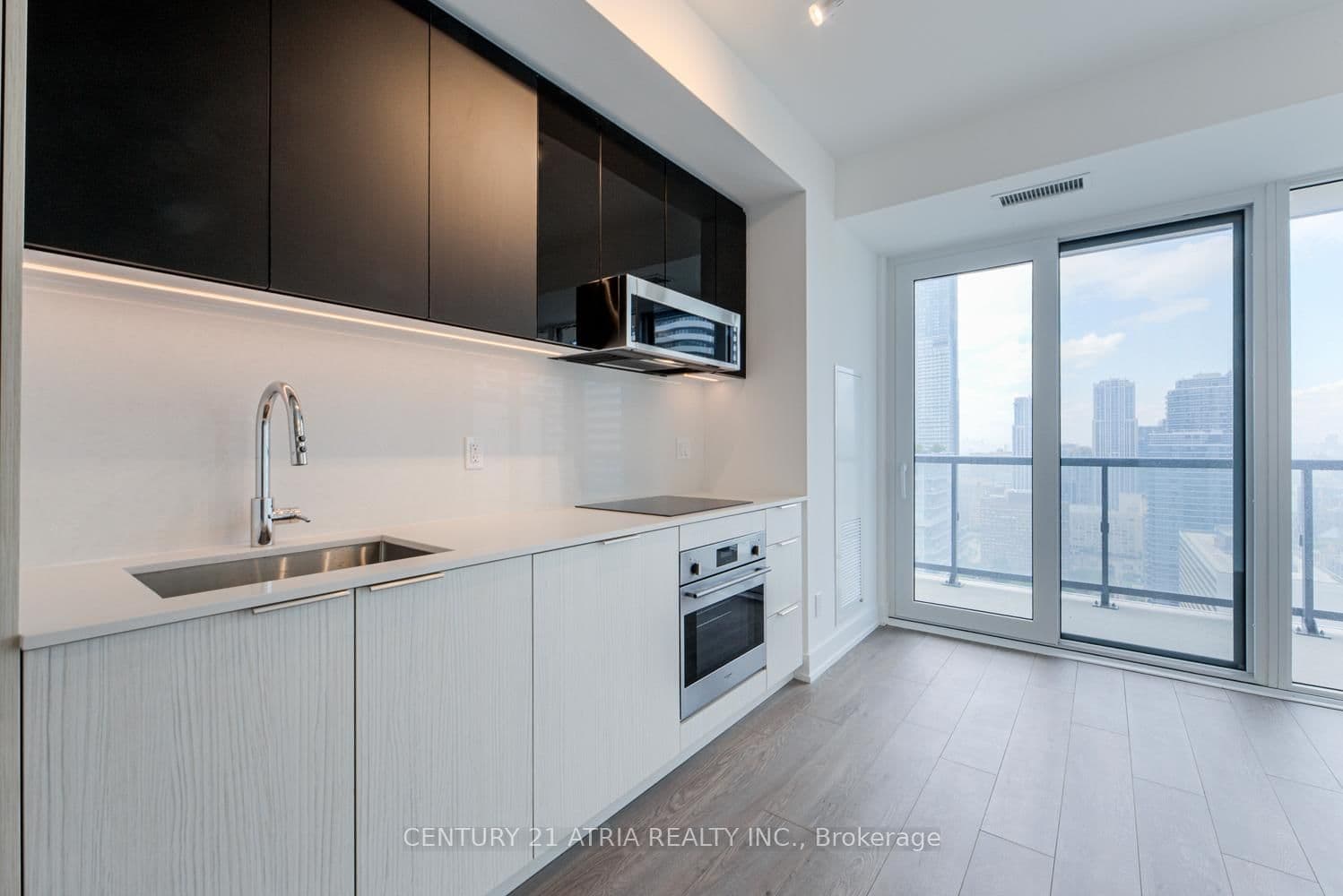 308 Jarvis Street, Unit 3204 thumbnail 3