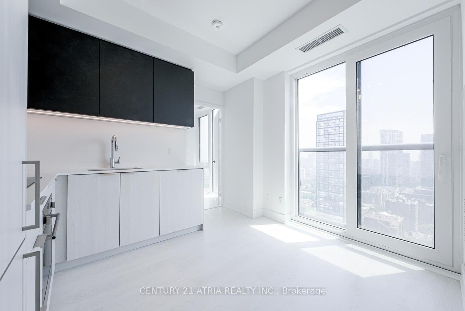308 Jarvis Street, Unit 3001 thumbnail 3