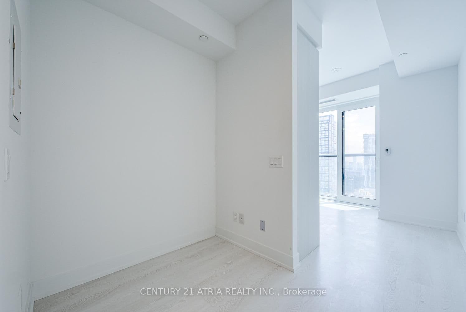 308 Jarvis Street, Unit 3001 thumbnail 6