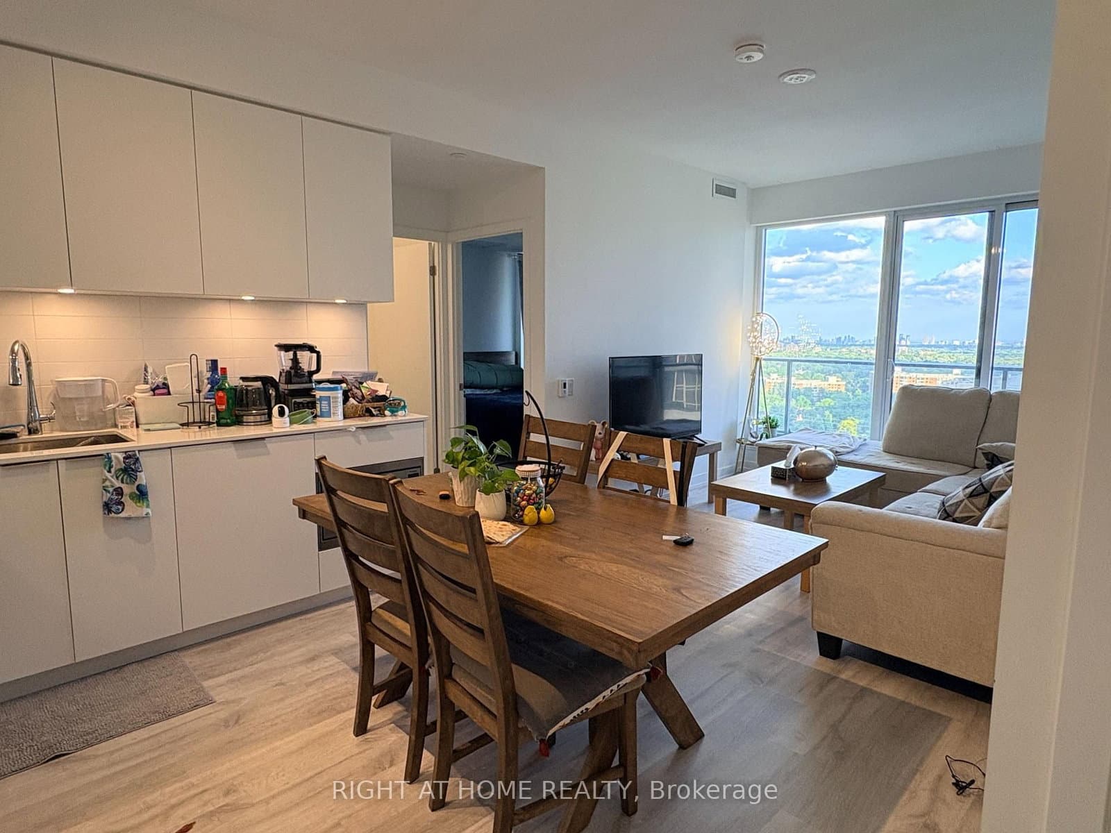 8 Olympic Garden Drive, Unit 2304 thumbnail 16