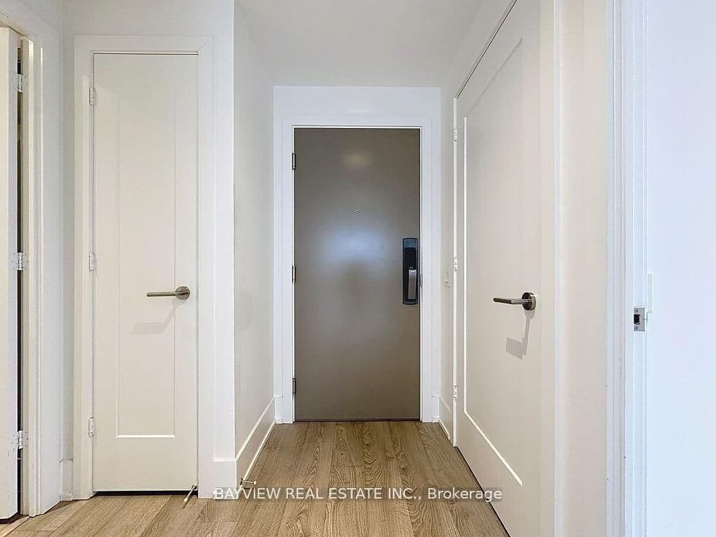 10 York Street, Unit 4110 thumbnail 3