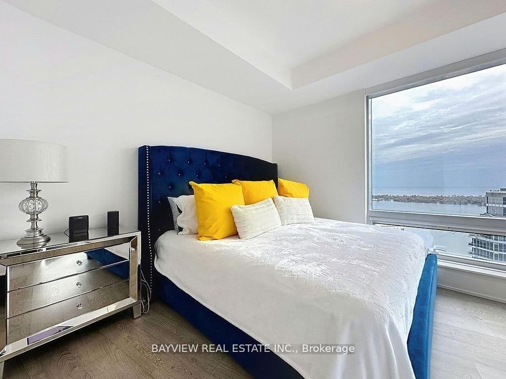10 York Street, Unit 4110 thumbnail 8