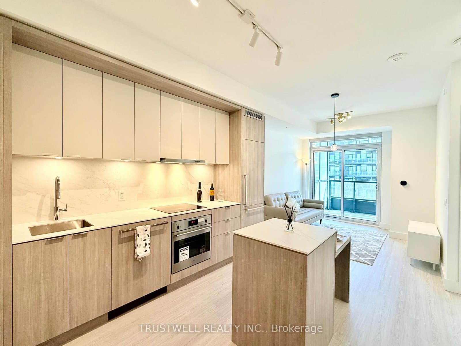 6 Greenbriar Road, Unit 503 - Image 1