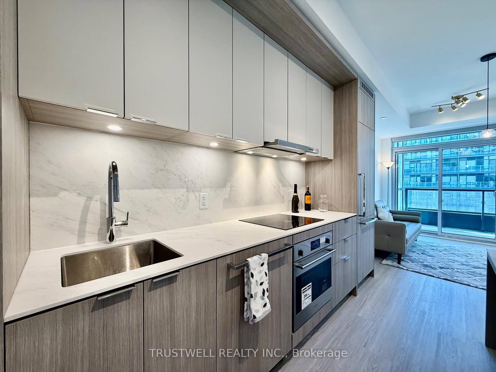 6 Greenbriar Road, Unit 503 thumbnail 4